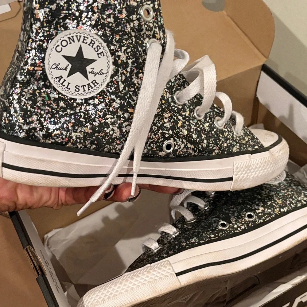 Converse shiny glitter